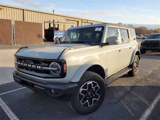 Certified 2024 Ford Bronco Outer Banks image 8