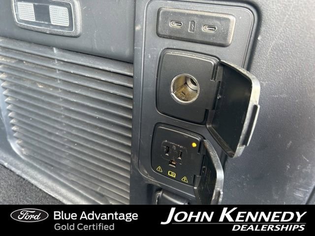 Certified 2025 Ford Expedition Active AWD/4WD image 18