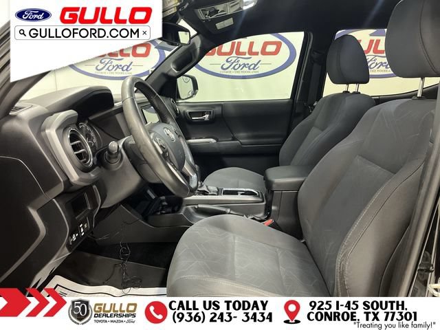 Used 2018 Toyota Tacoma TRD Off-Road w/ Technology Package AWD/4WD image 29