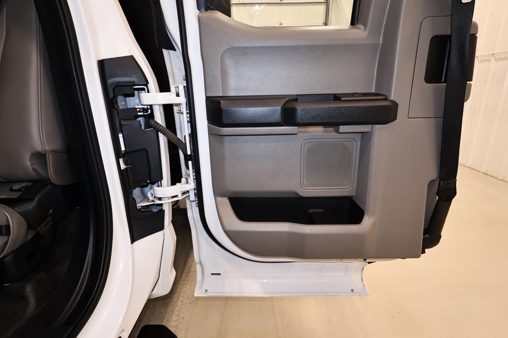 Certified 2022 Ford F550 4x4 SuperCab Super Duty image 19