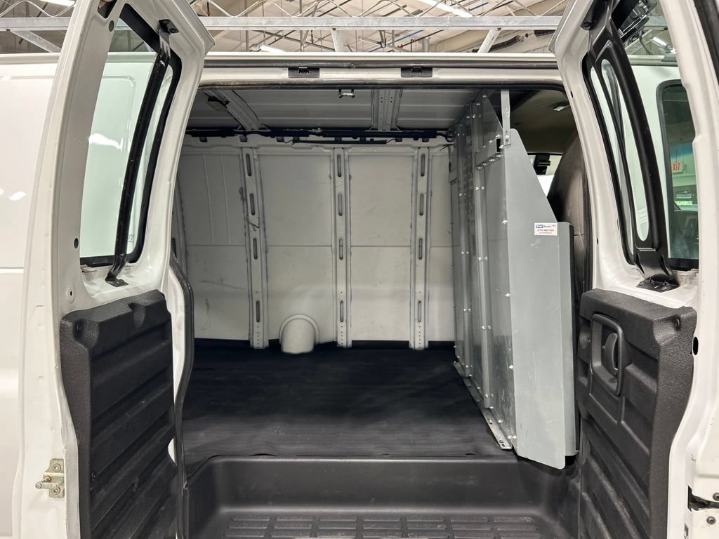 Used 2020 Chevrolet Express 2500 Extended w/ Enhanced Convenience Package RWD image 21