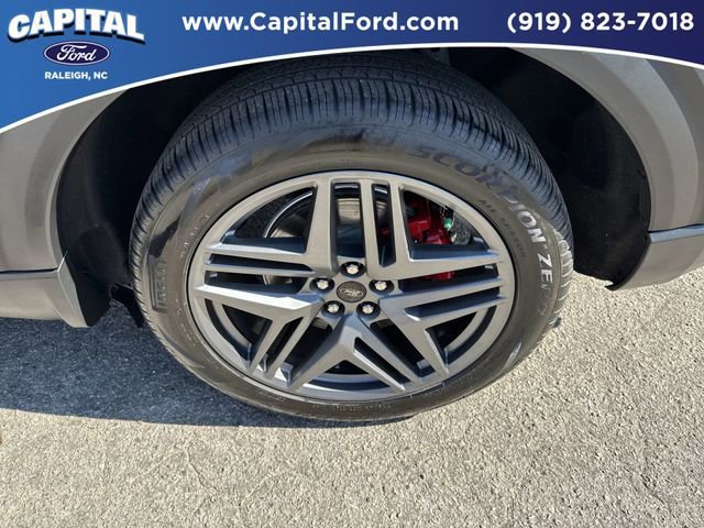 Certified 2025 Ford Explorer ST-Line w/ Premium Package image 13