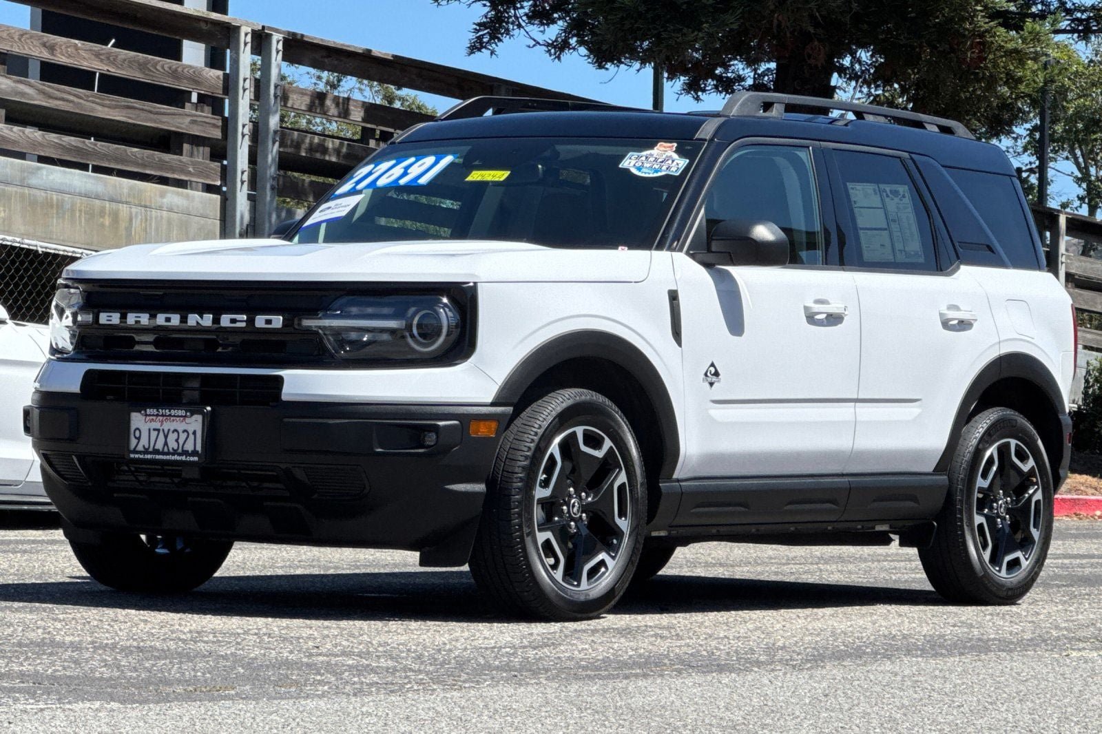 Certified 2024 Ford Bronco Sport Outer Banks AWD/4WD image 11