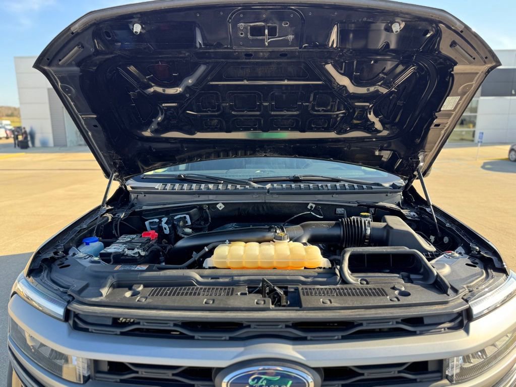 Certified 2024 Ford Expedition XLT image 44