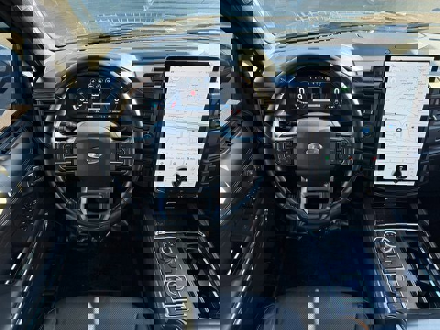 Certified 2023 Ford Expedition Platinum image 13