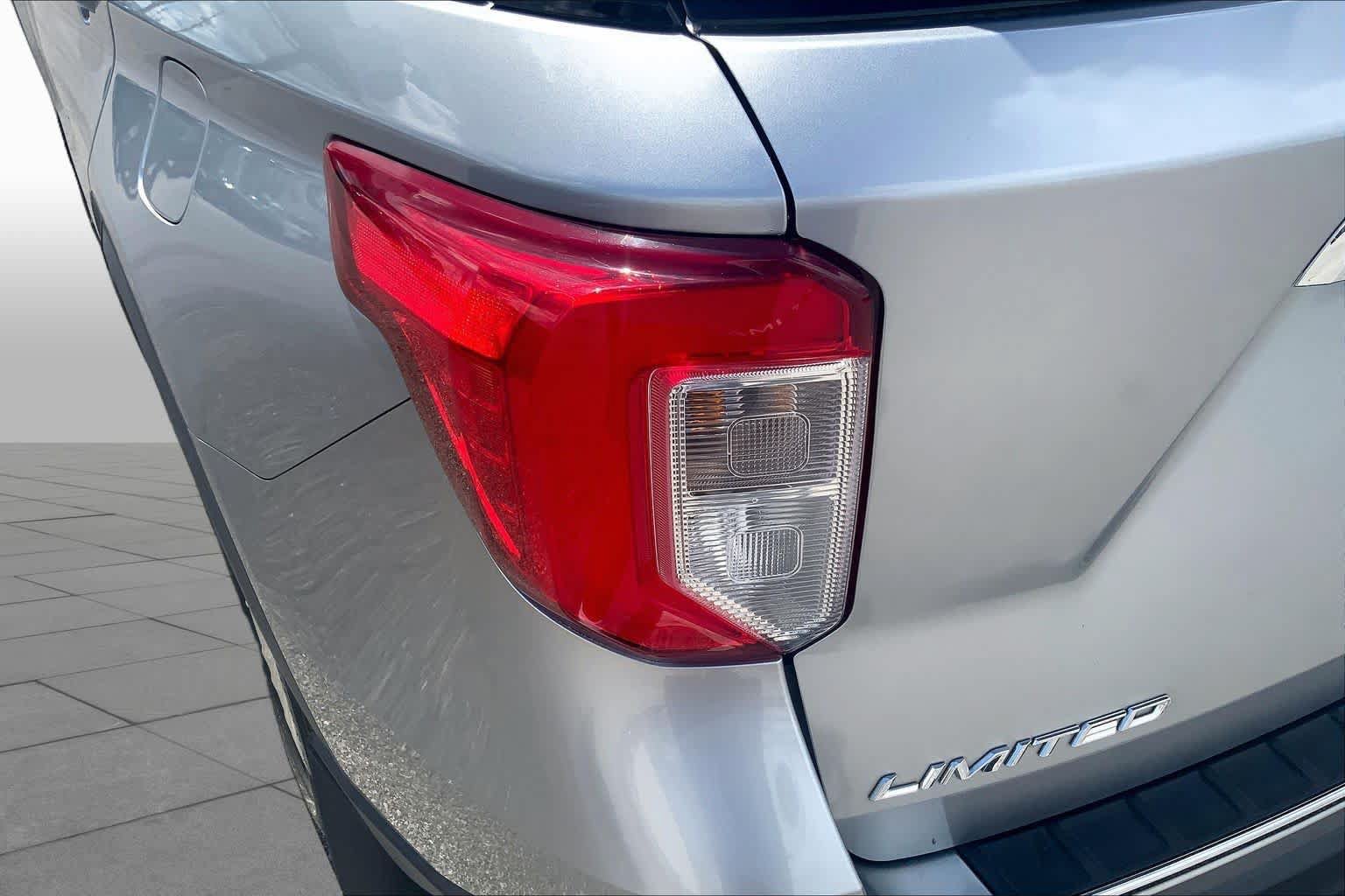 Certified 2020 Ford Explorer Limited AWD/4WD image 29