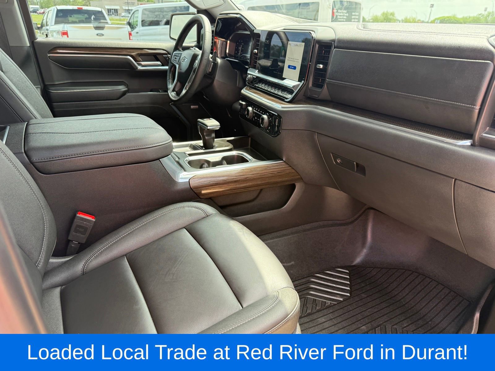 Used 2024 Chevrolet Silverado 1500 LT Trail Boss w/ LT Trail Boss Premium Package AWD/4WD image 18
