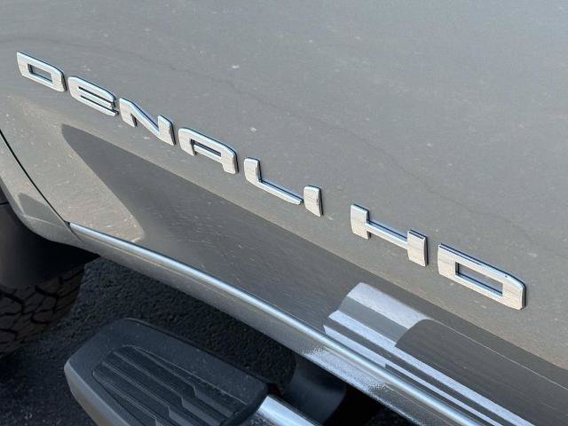 Used 2026 GMC Sierra 2500 Denali w/ Denali Reserve Package AWD/4WD image 14