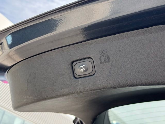 Certified 2022 Ford Edge Titanium AWD/4WD image 39