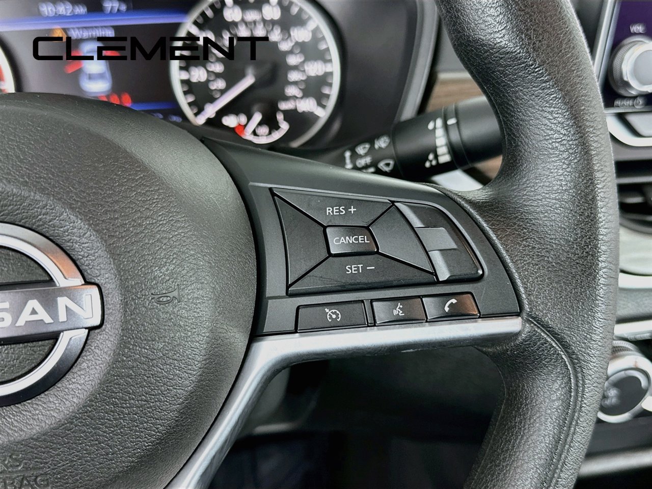 Used 2025 Nissan Altima 2.5 SV FWD image 17