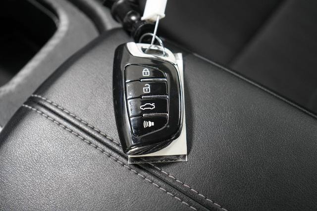 Used 2024 Nissan Sentra SV FWD image 17