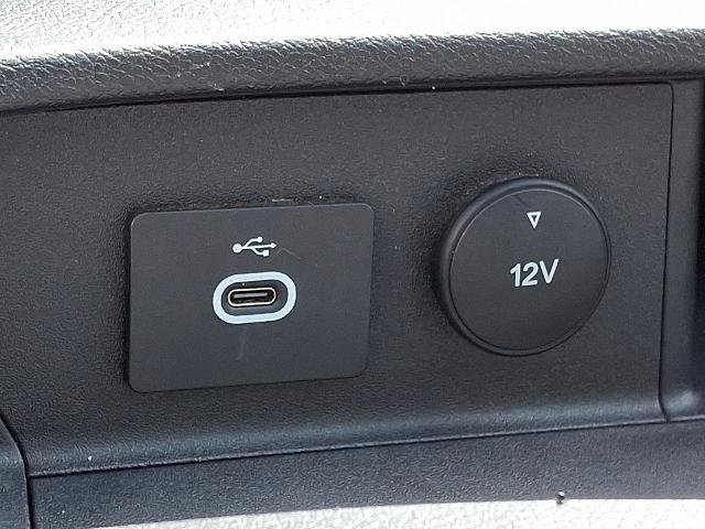 Certified 2025 Ford Transit 250 148 High Roof Extended RWD image 26