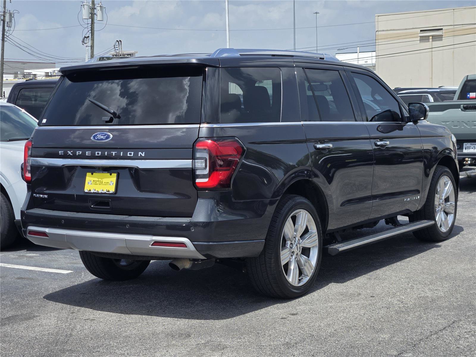 Certified 2023 Ford Expedition Platinum AWD/4WD image 8