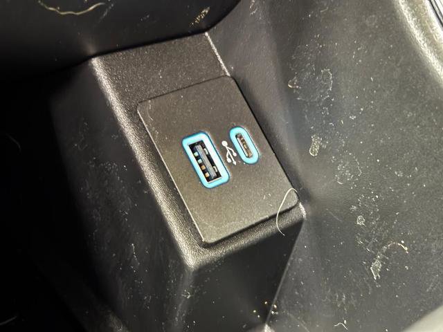 Certified 2024 Ford Edge Titanium w/ Equipment Group 301A image 23