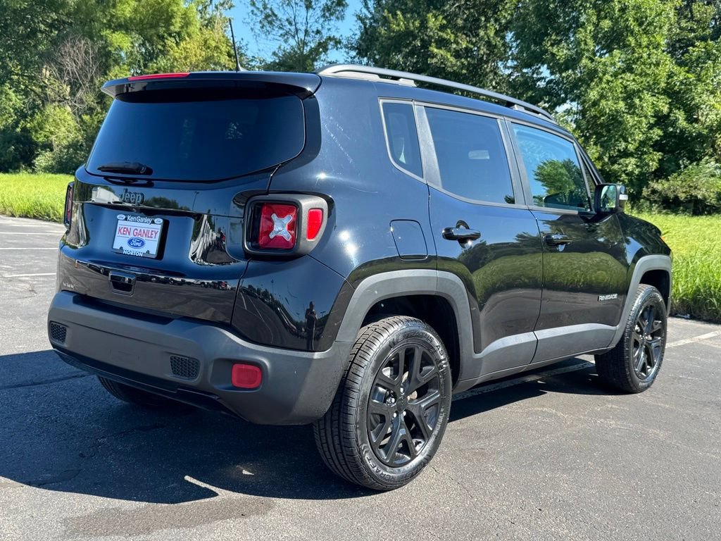 Used 2018 Jeep Renegade Altitude AWD/4WD image 7