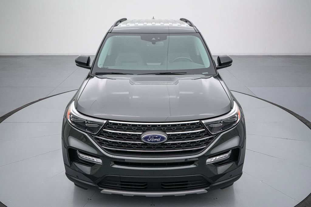 Certified 2024 Ford Explorer XLT w/ Equipment Group 202A AWD/4WD image 10