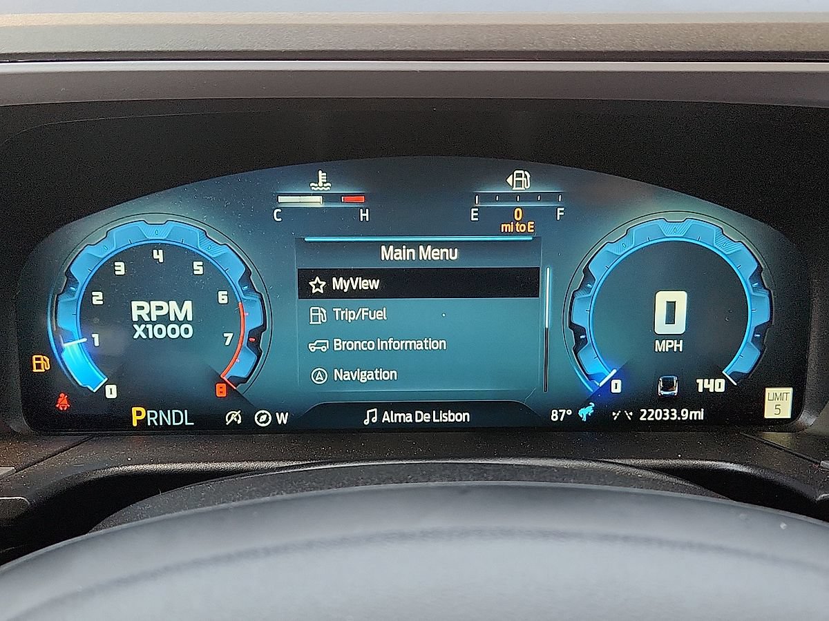 Certified 2025 Ford Bronco Sport Outer Banks w/ Outer Banks Tech Package+ AWD/4WD image 10