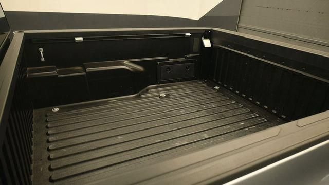 Used 2023 Toyota Tacoma SR AWD/4WD image 10