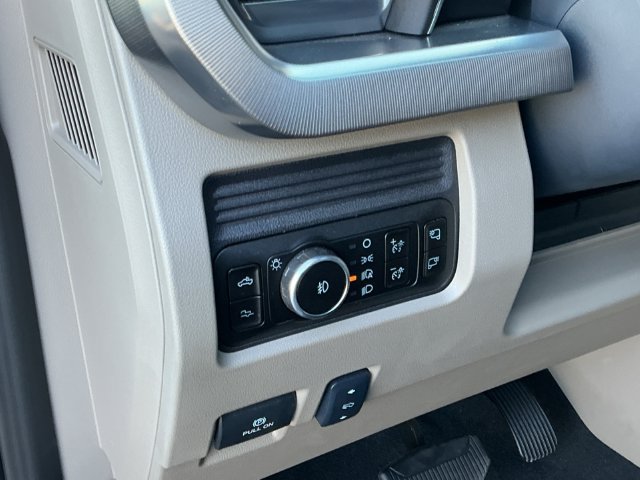 Certified 2026 Ford F350 Platinum w/ Platinum Plus Package AWD/4WD image 26