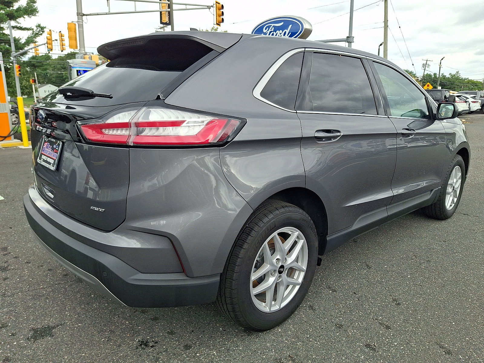 Certified 2024 Ford Edge SEL w/ Convenience Package AWD/4WD image 11