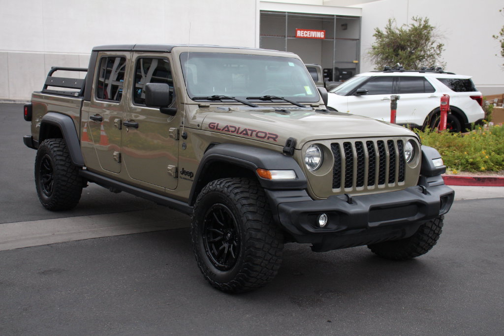Used 2020 Jeep Gladiator Sport w/ Quick Order Package 24S AWD/4WD image 11