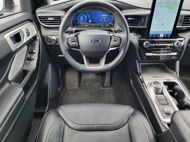 Certified 2022 Ford Explorer ST w/ Equipment Group 401A AWD/4WD image 32