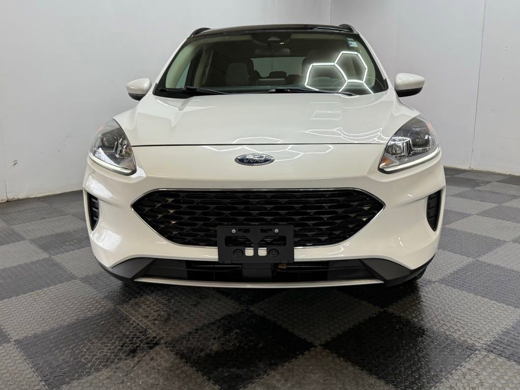 Certified 2020 Ford Escape SE image 6