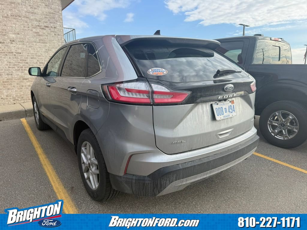 Certified 2023 Ford Edge SEL w/ Convenience Package image 2