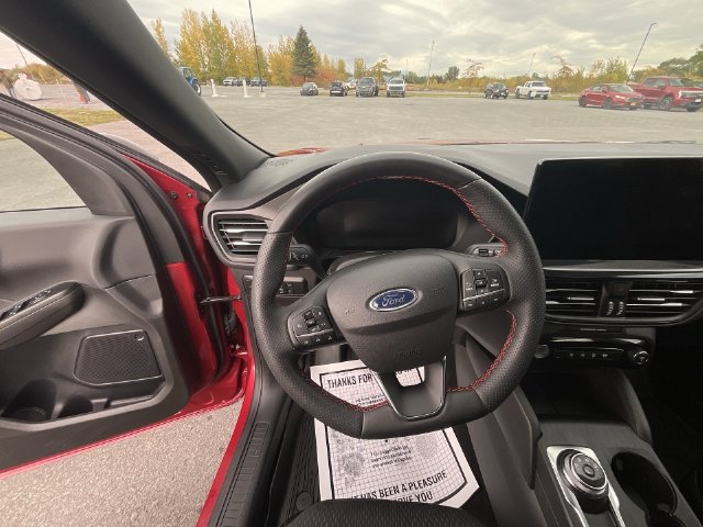 Certified 2024 Ford Escape ST-Line w/ Tech Pack #1 AWD/4WD image 15