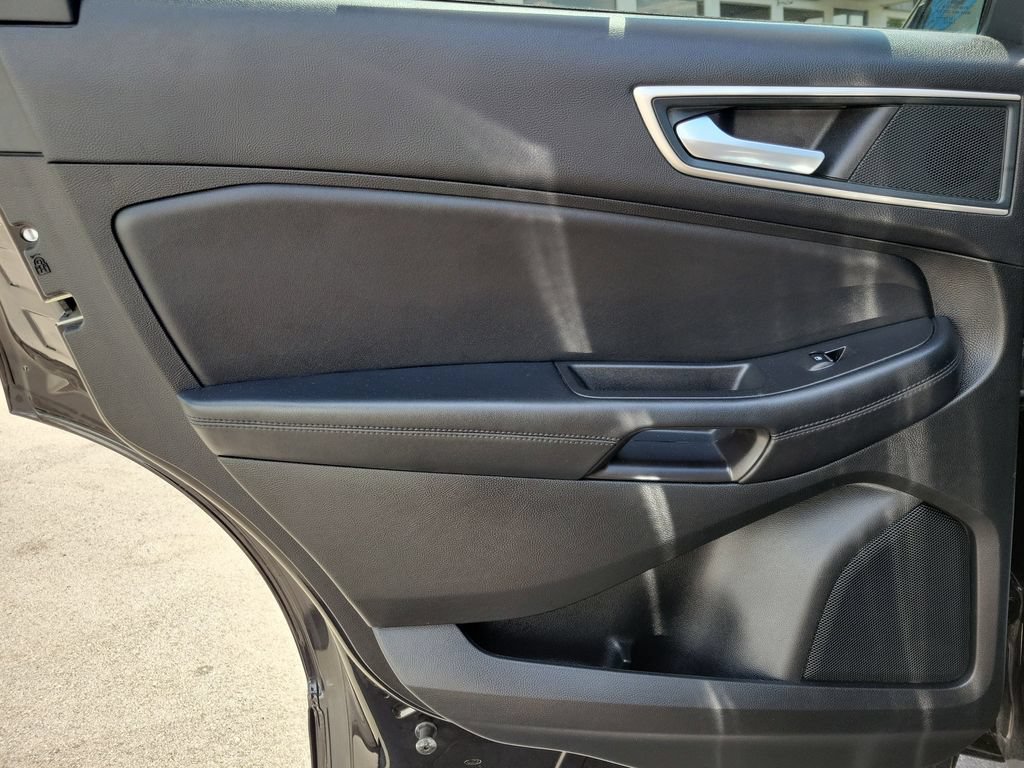 Certified 2024 Ford Edge SEL w/ Convenience Package AWD/4WD image 11