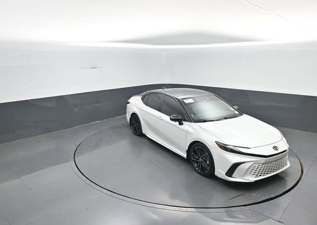 Used 2025 Toyota Camry XSE w/ Premium Plus Package image 25