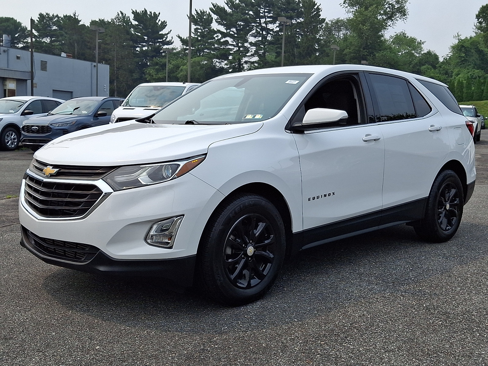 Used 2019 Chevrolet Equinox LT FWD image 3