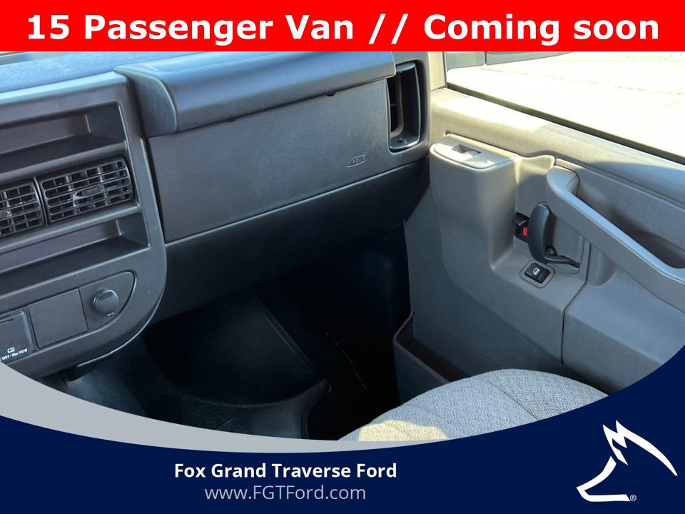 Used 2025 Chevrolet Express 3500 LT w/ LT Preferred Equipment Group image 29