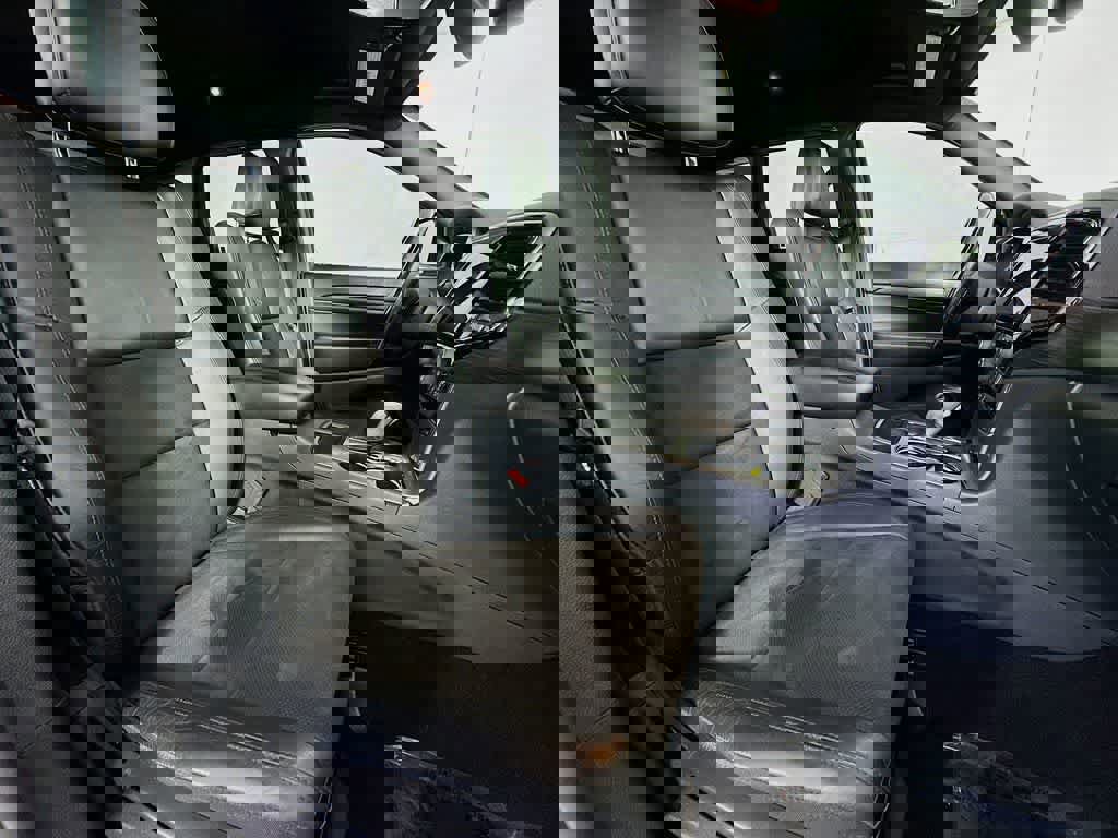 Used 2020 Jeep Grand Cherokee Altitude image 17