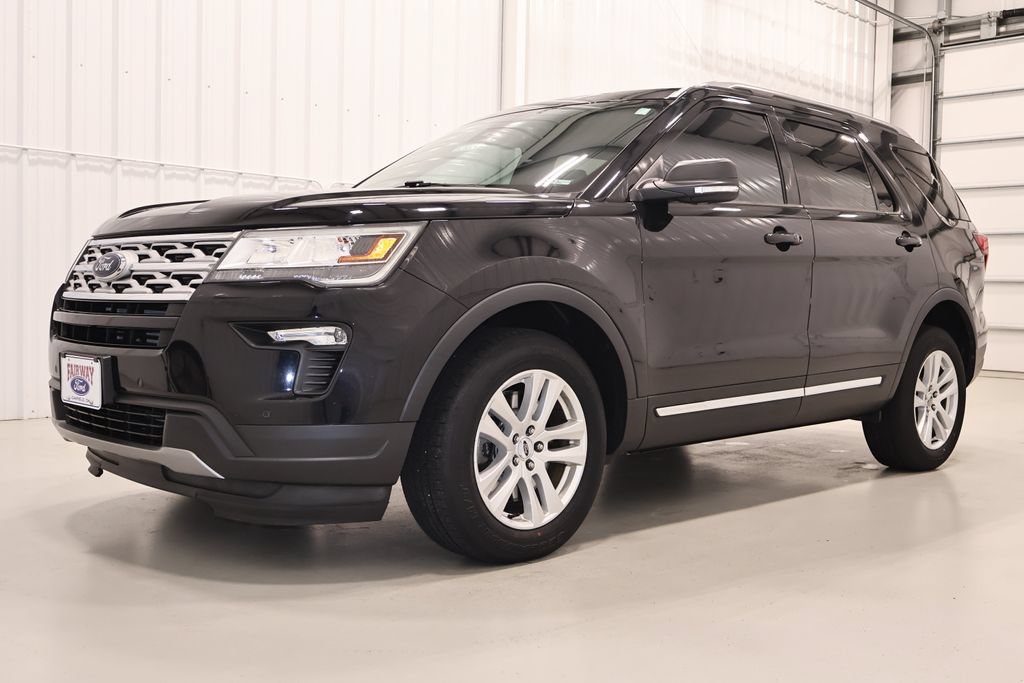 Certified 2019 Ford Explorer XLT w/ Equipment Group 201A AWD/4WD image 6