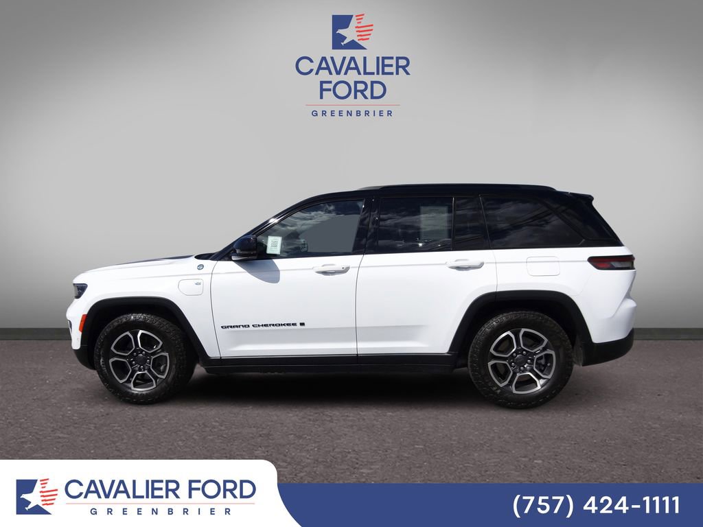 Used 2024 Jeep Grand Cherokee Trailhawk w/ Advanced Protech Group II AWD/4WD image 4