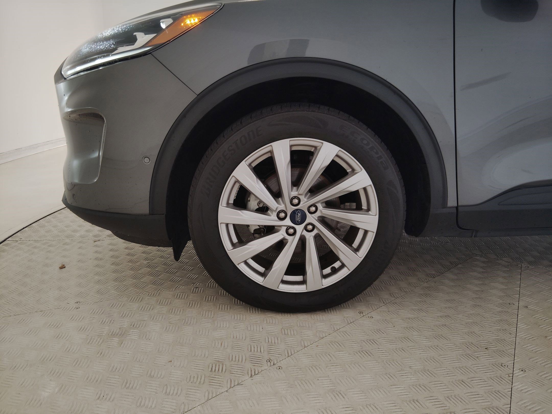 Certified 2022 Ford Escape Titanium w/ Titanium Elite Package image 25