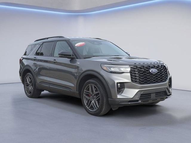 Certified 2025 Ford Explorer ST-Line w/ ST-Line Street Pack AWD/4WD video 2