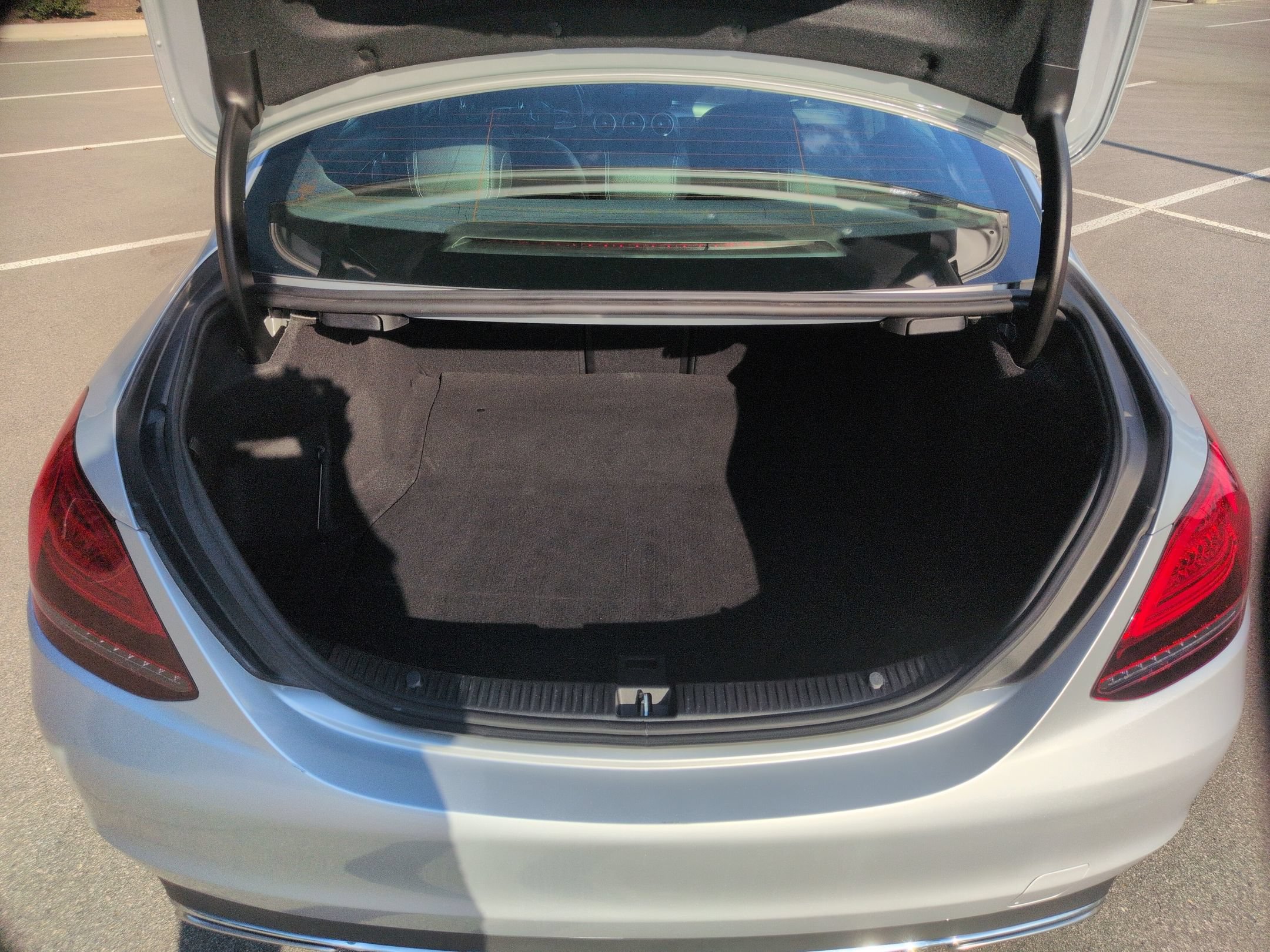 Used 2021 Mercedes-Benz C 300 Sedan w/ Premium Package image 32