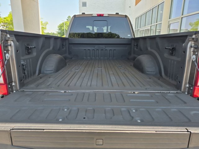 Certified 2022 Ford F350 Lariat w/ Lariat Ultimate Package AWD/4WD image 32