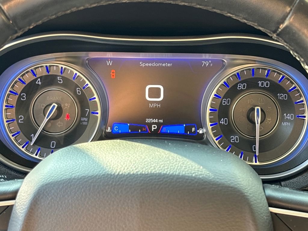 Used 2019 Chrysler 300 Touring L w/ Quick Order Package 22F image 21