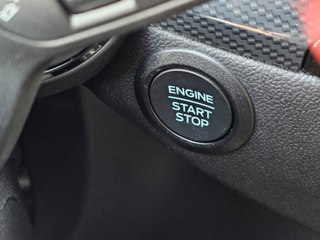 Certified 2025 Ford Escape ST-Line image 33