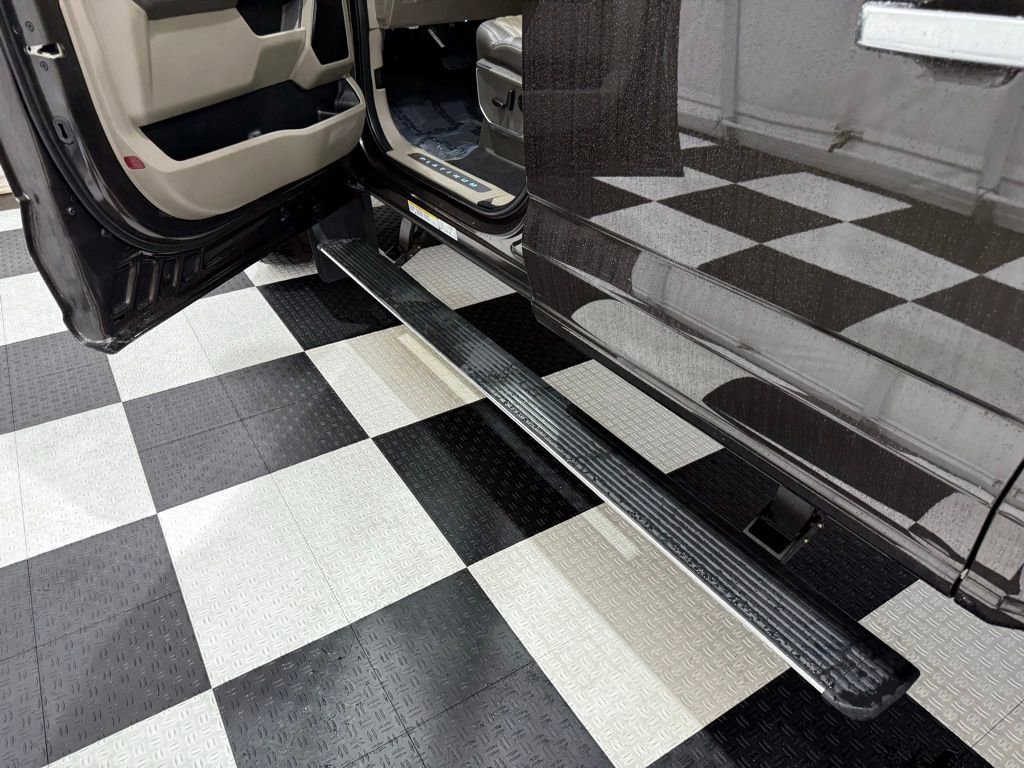 Certified 2025 Ford F450 Platinum w/ Platinum Plus Package image 31