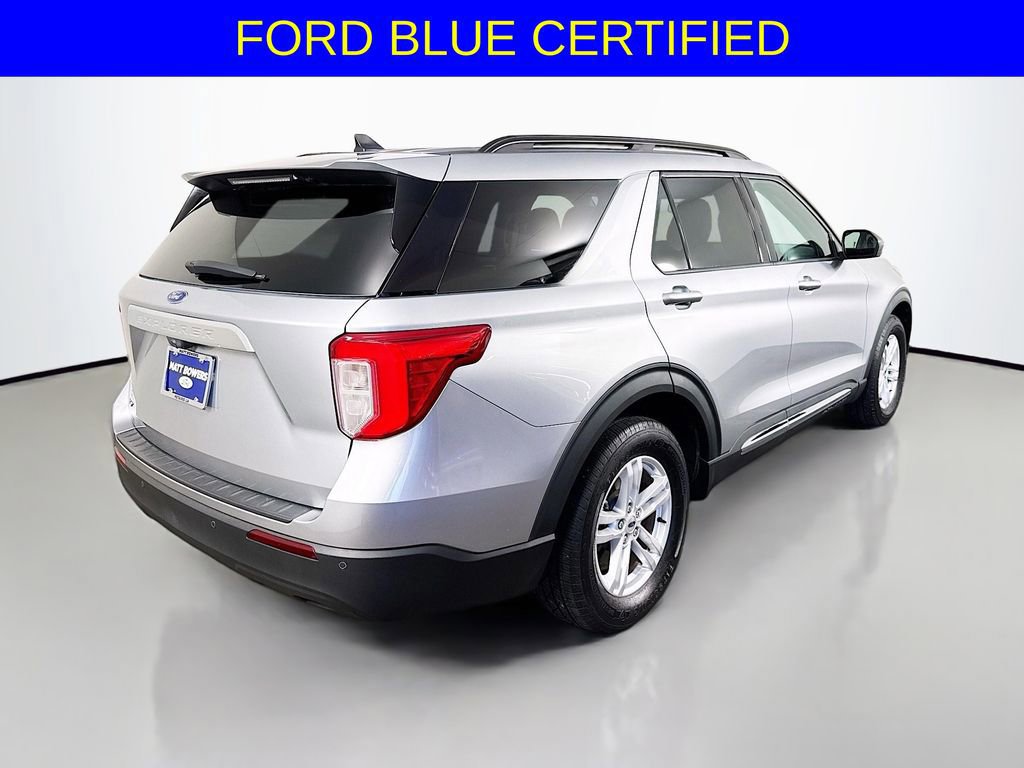 Certified 2022 Ford Explorer XLT image 3