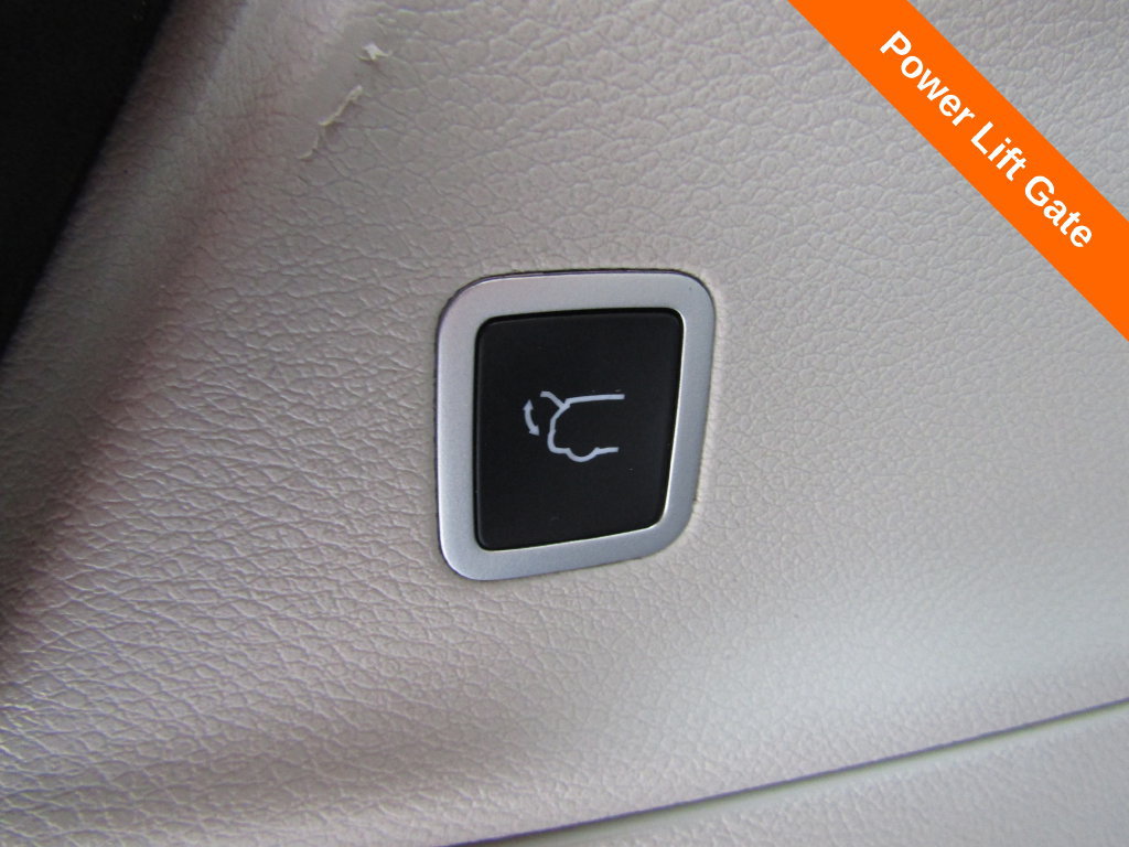 Used 2023 Chrysler Pacifica Touring-L FWD image 20