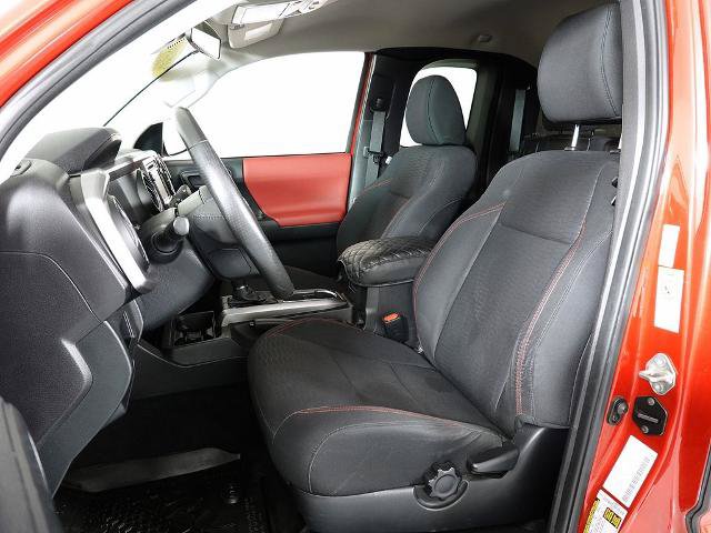 Used 2018 Toyota Tacoma SR5 RWD image 12