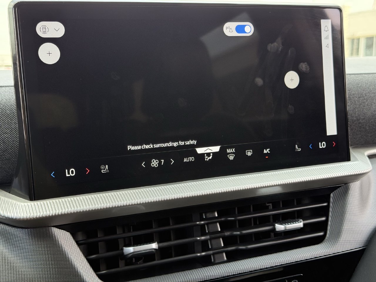 Certified 2025 Ford Explorer ST-Line RWD image 17