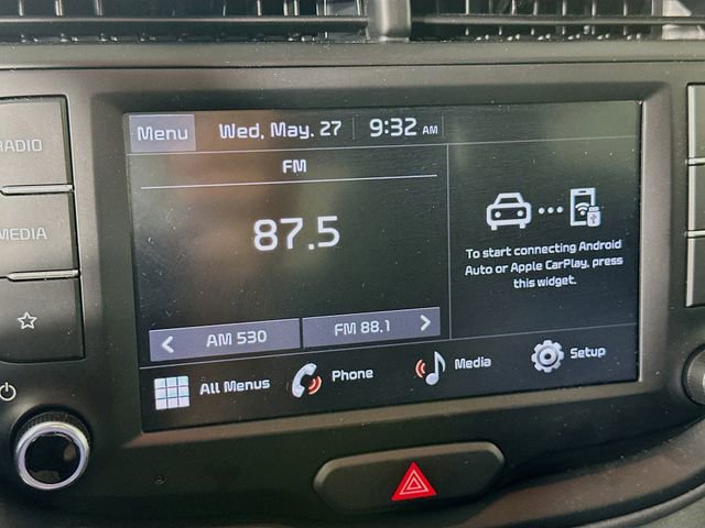 Used 2025 Kia Soul LX FWD image 19