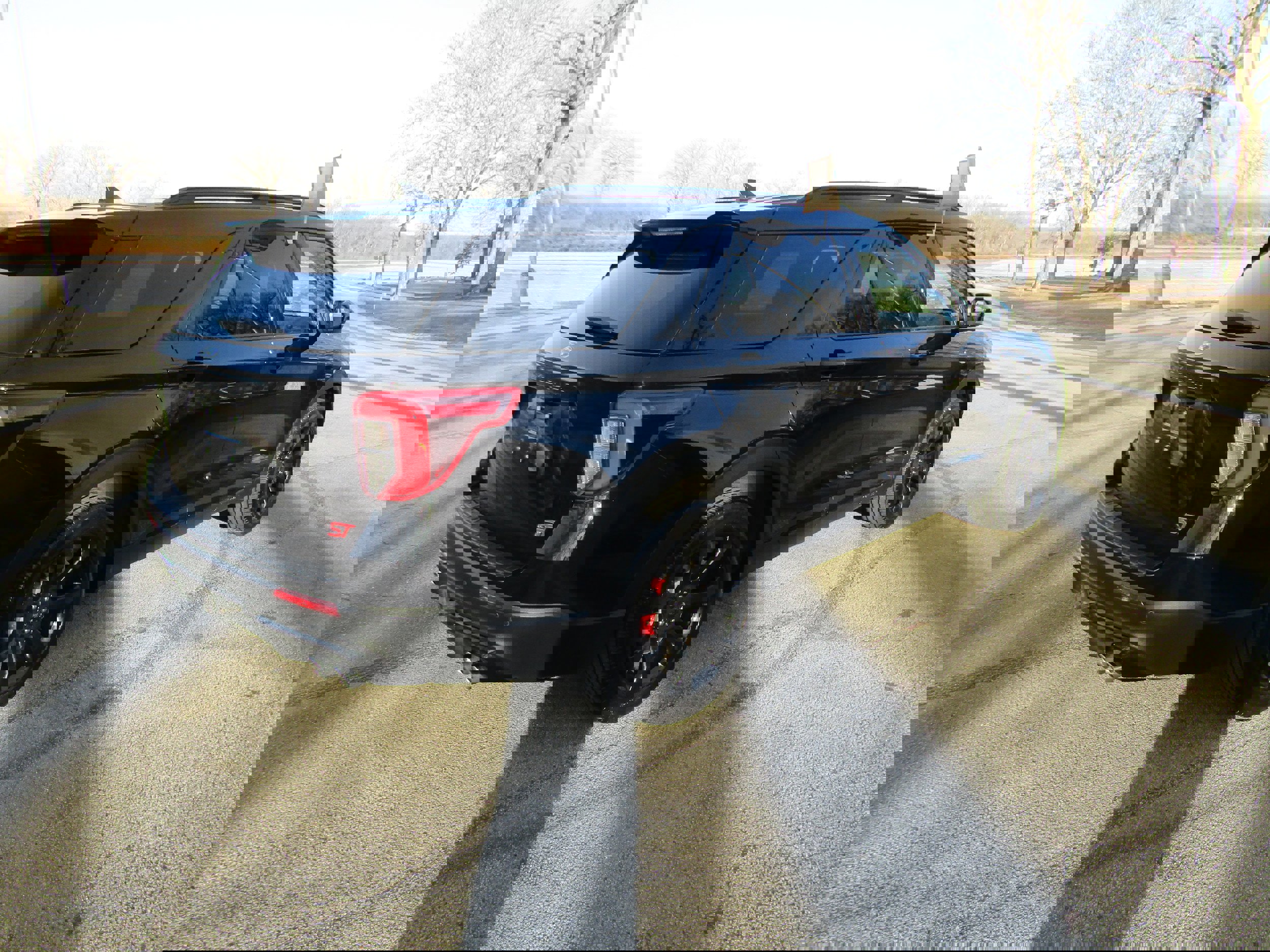 Certified 2022 Ford Explorer ST w/ Equipment Group 401A image 4