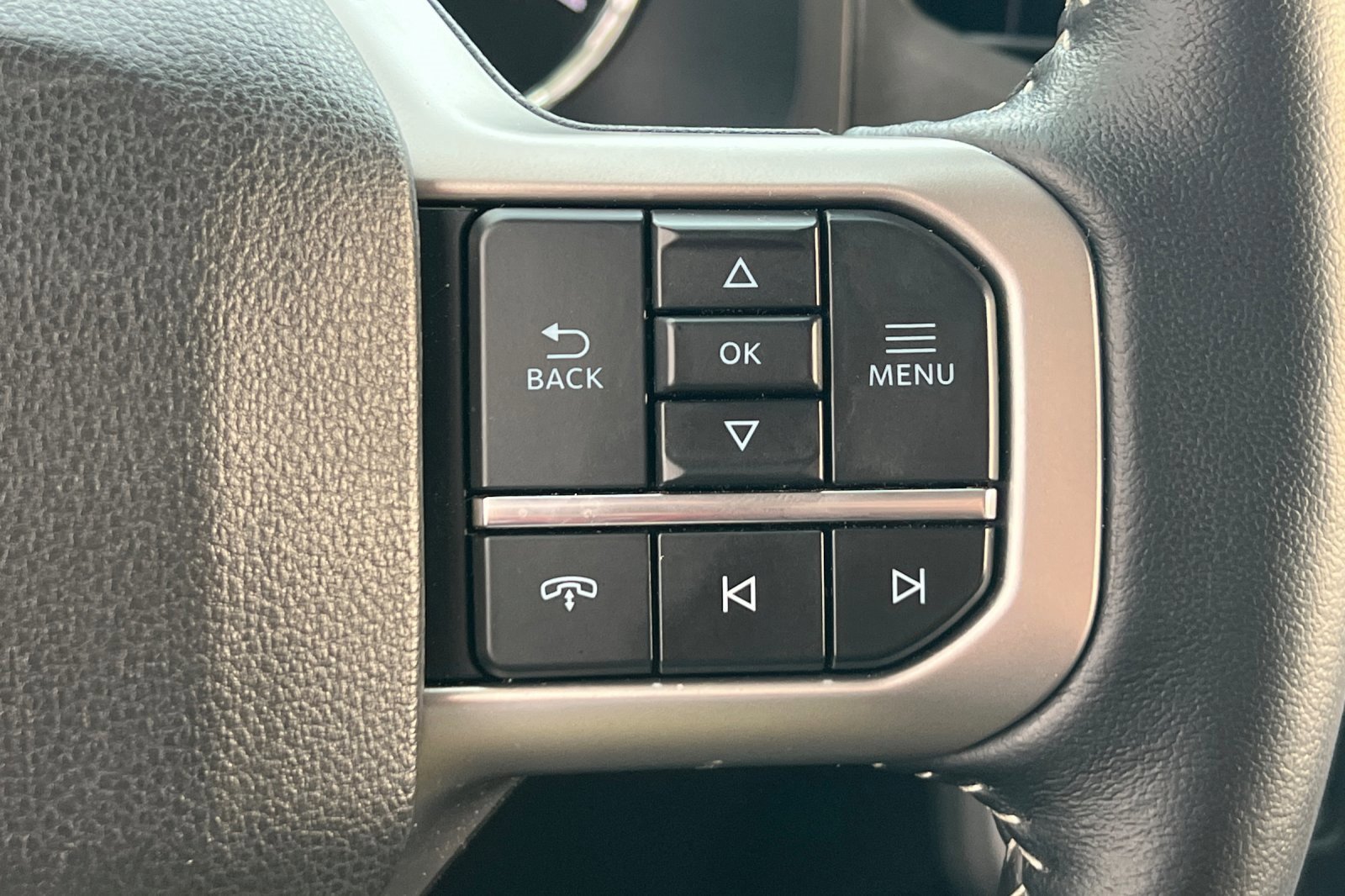 Certified 2024 Ford Expedition XLT image 29